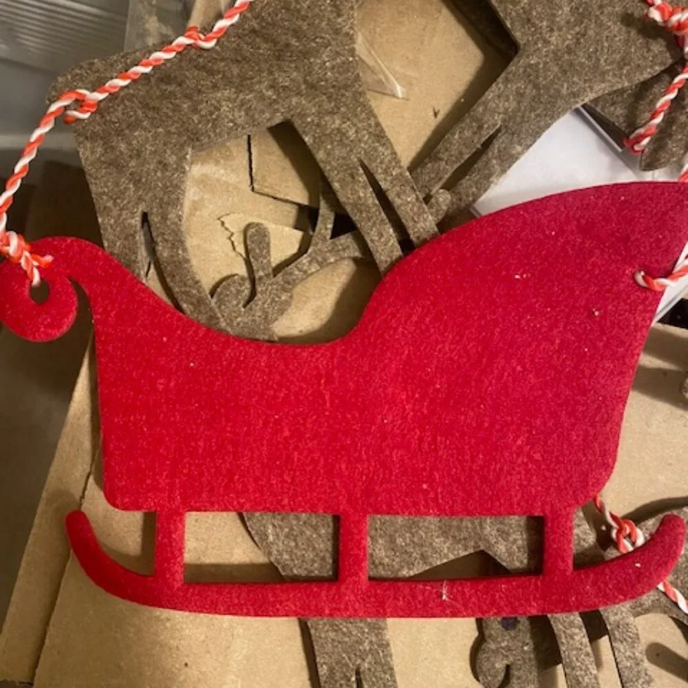 ASHLAND Christmas Deer&Sleigh Garland Decor 6ft 1.8m